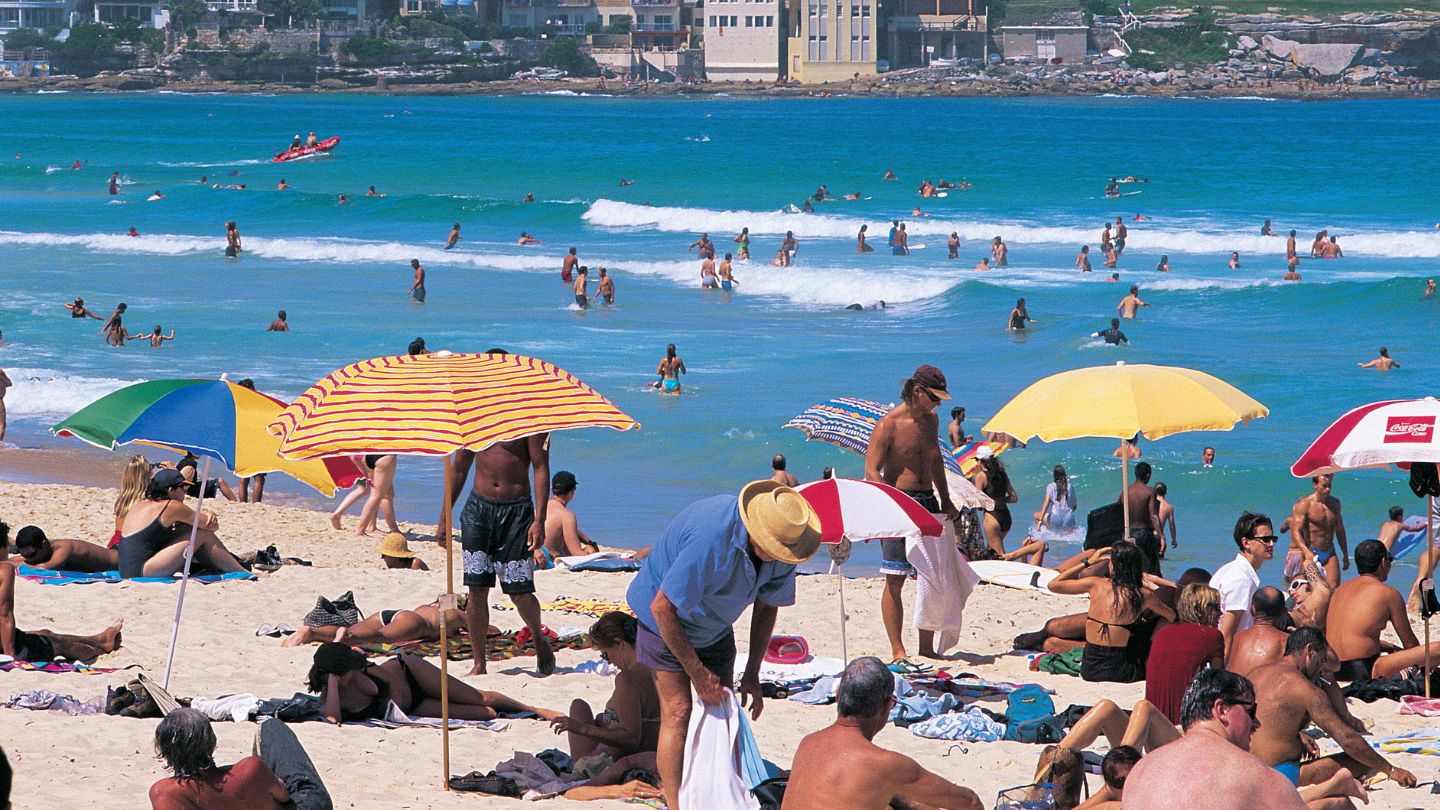 Busy beach crowds in Sydney beach